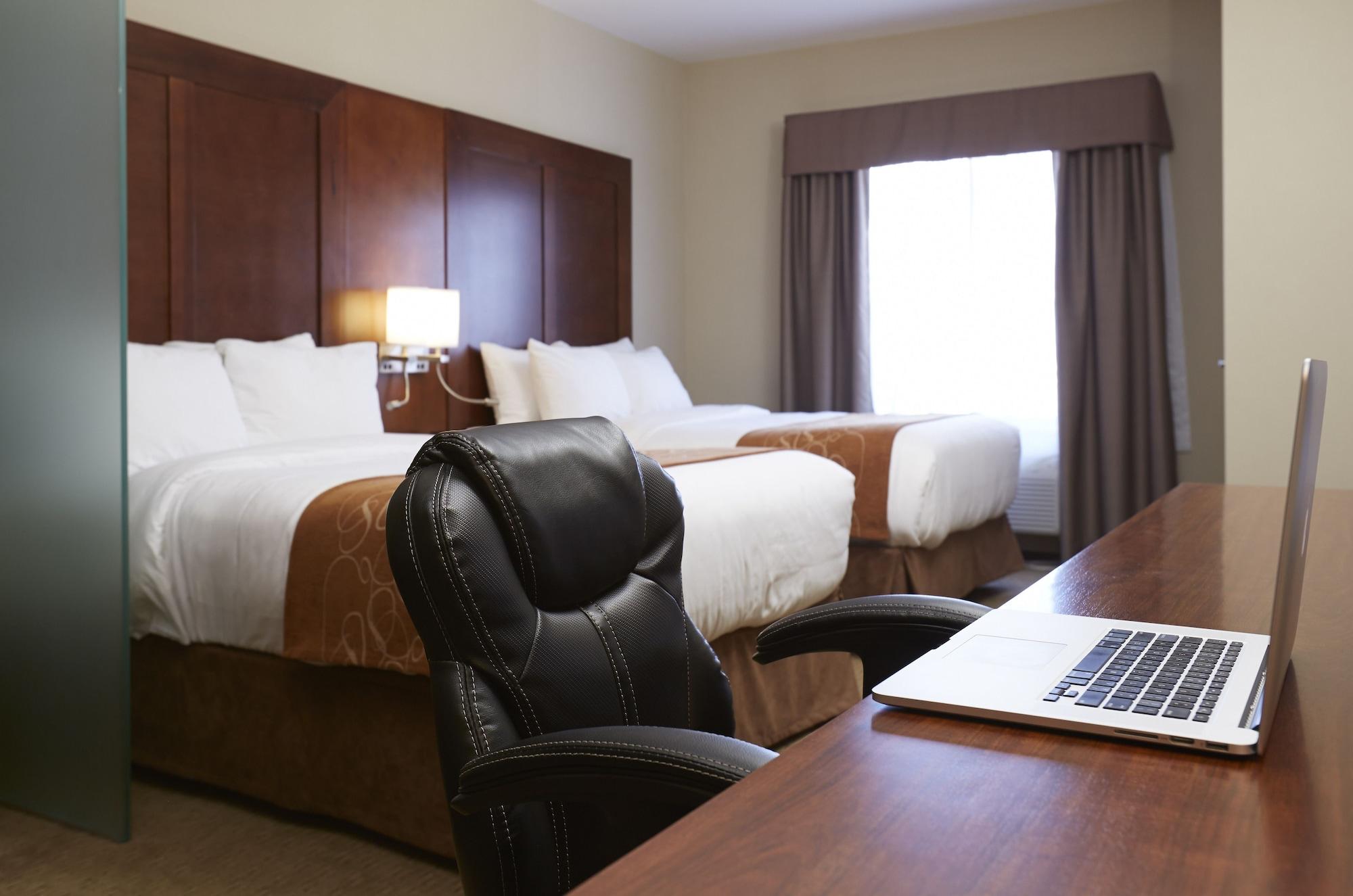 Comfort Suites Саскатун Екстериор снимка