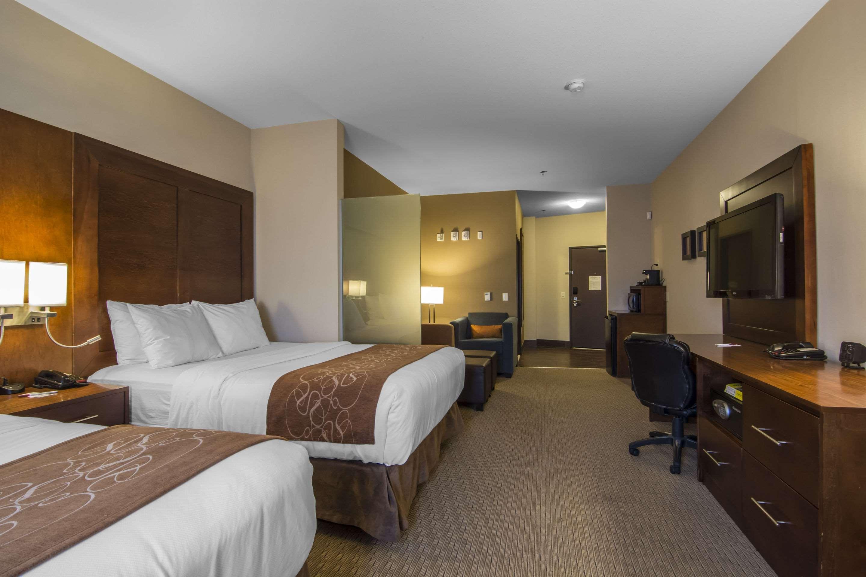 Comfort Suites Саскатун Екстериор снимка