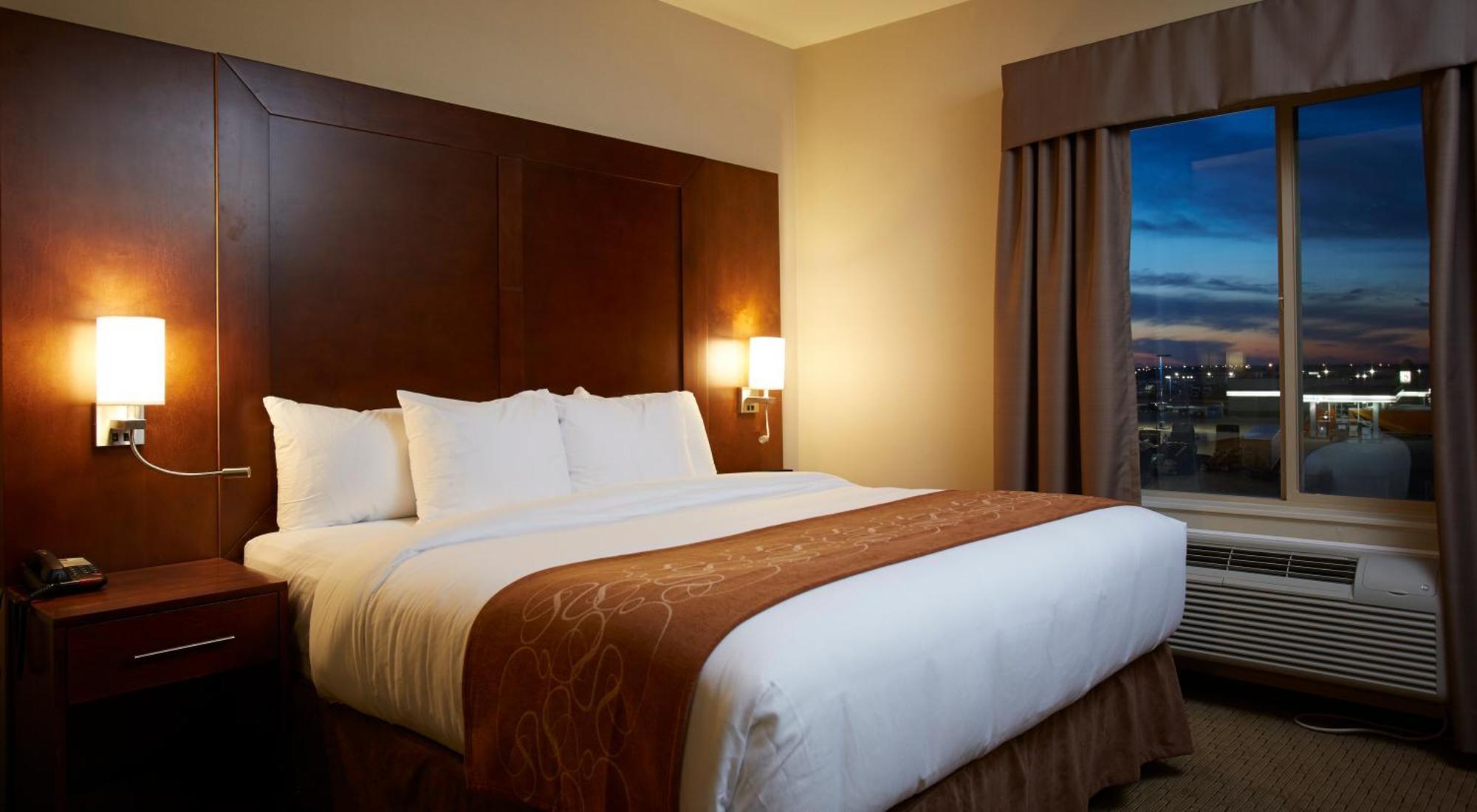 Comfort Suites Саскатун Стая снимка