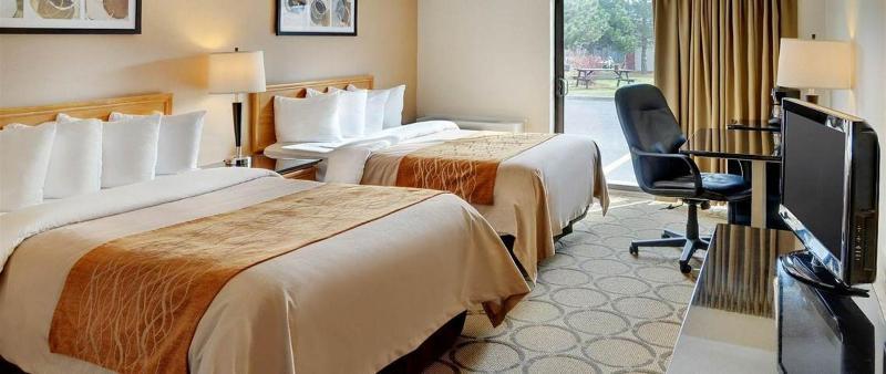 Comfort Suites Саскатун Екстериор снимка