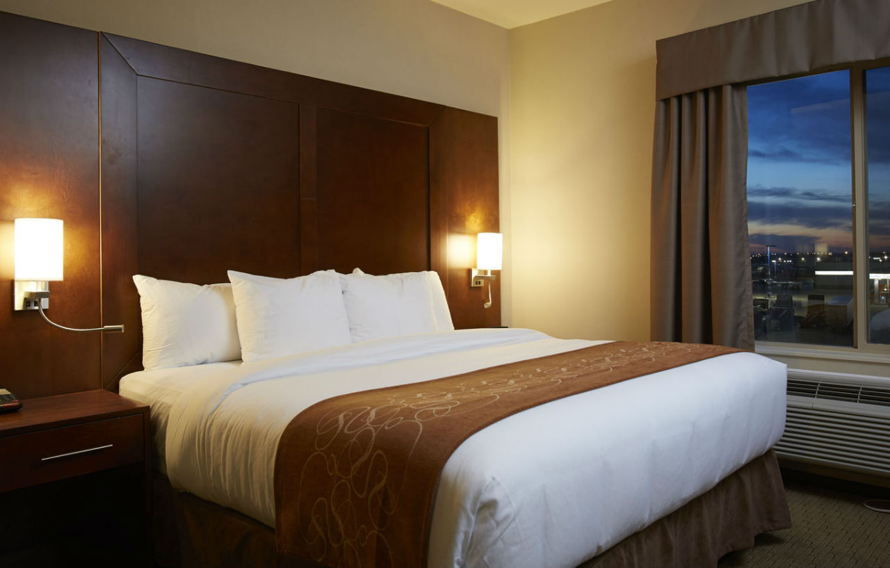 Comfort Suites Саскатун Екстериор снимка